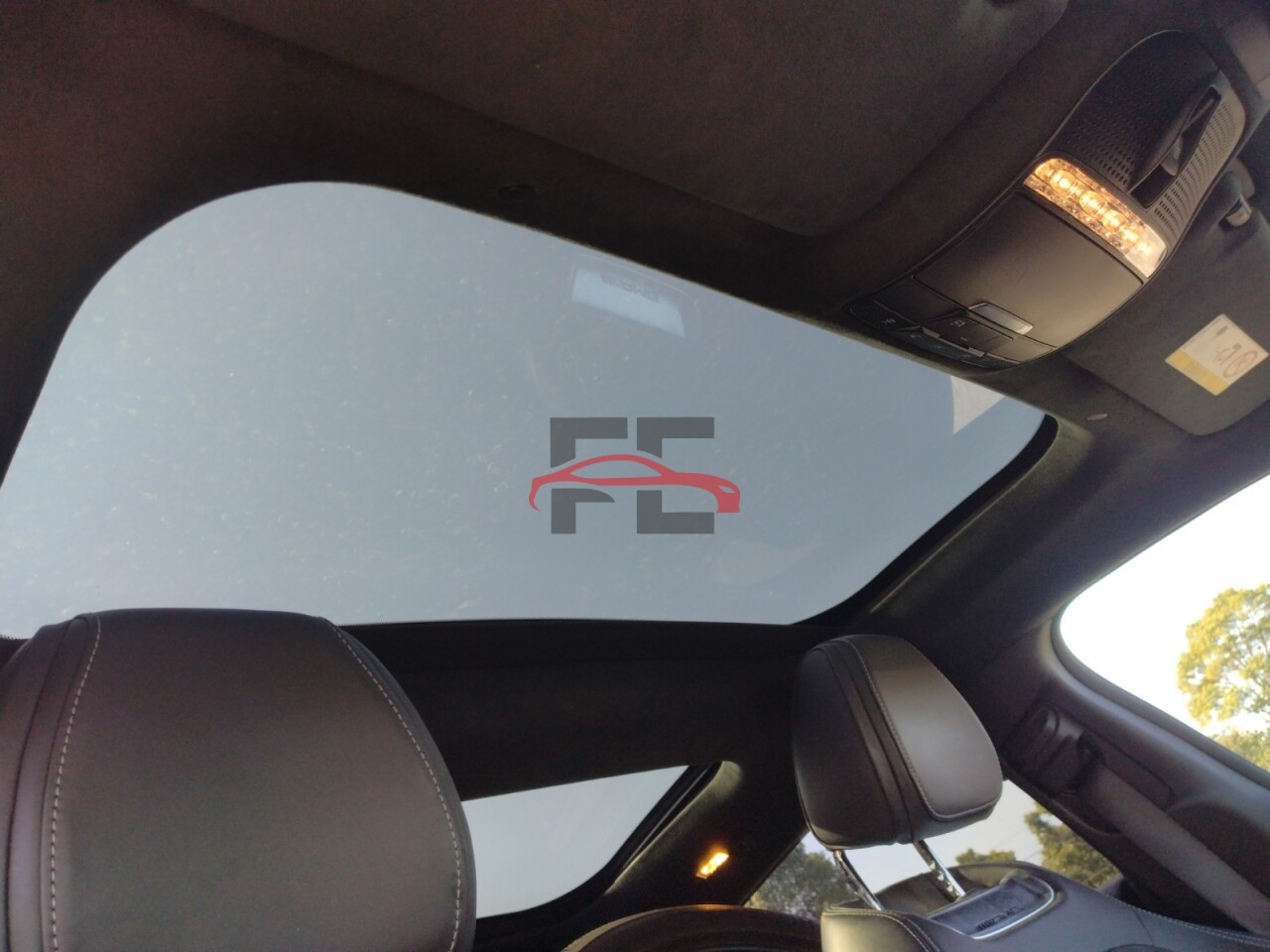 Car 885