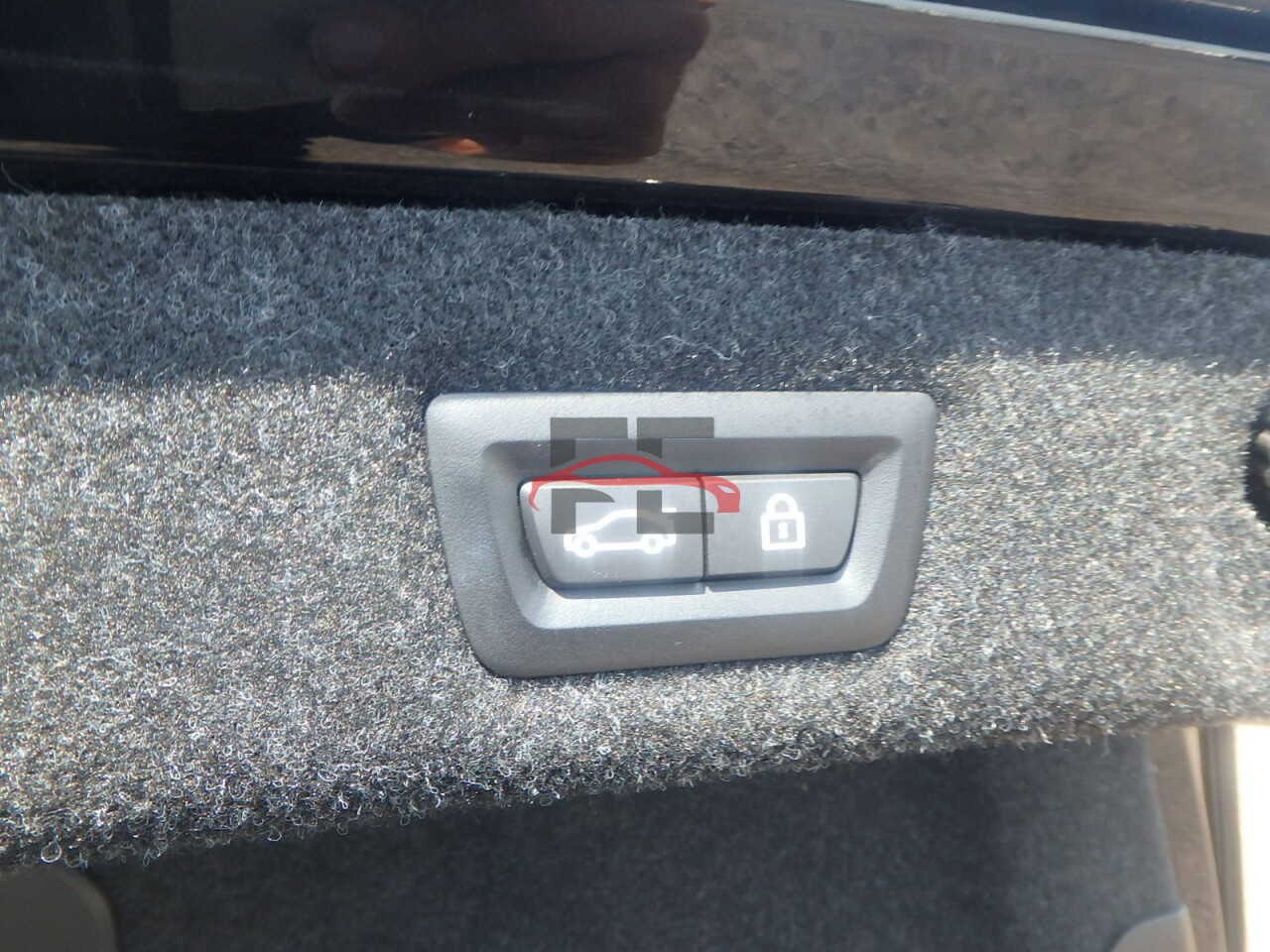 Car 1577
