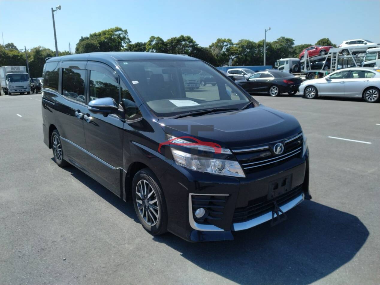 Toyota Voxy ZS KERAMEKI 3