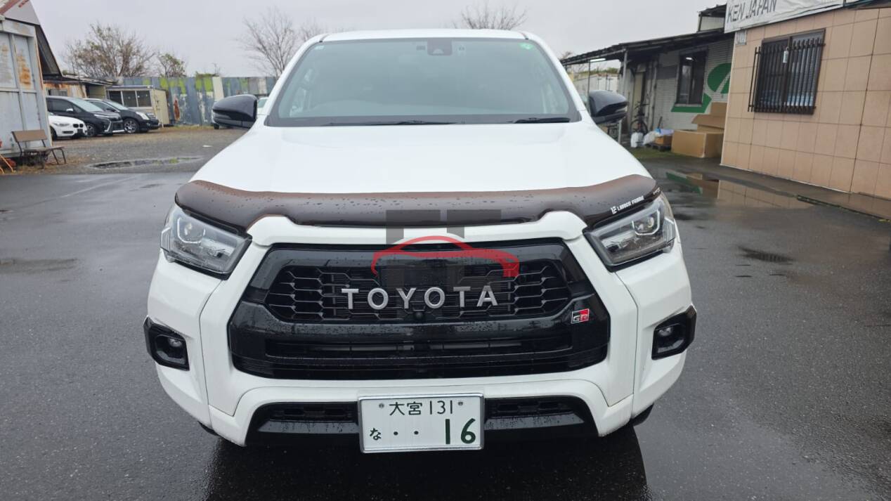 Toyota Hilux GR SPORTS