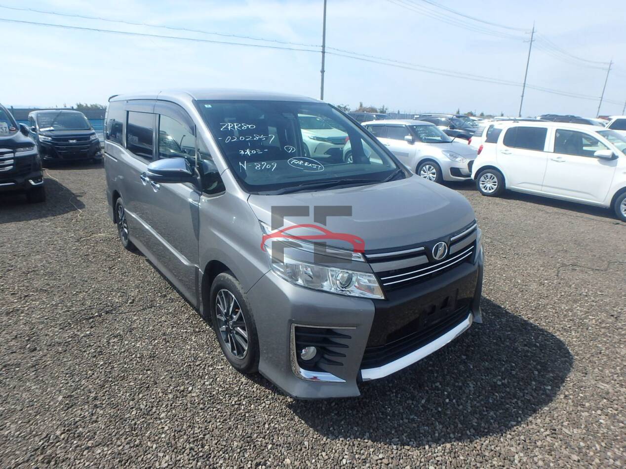 Toyota Voxy ZS KERAMEKI