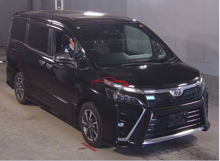 Toyota Voxy ZS kerameki 2